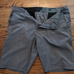 Heather grey Volcom hybrid walkshort / board short - Size 34